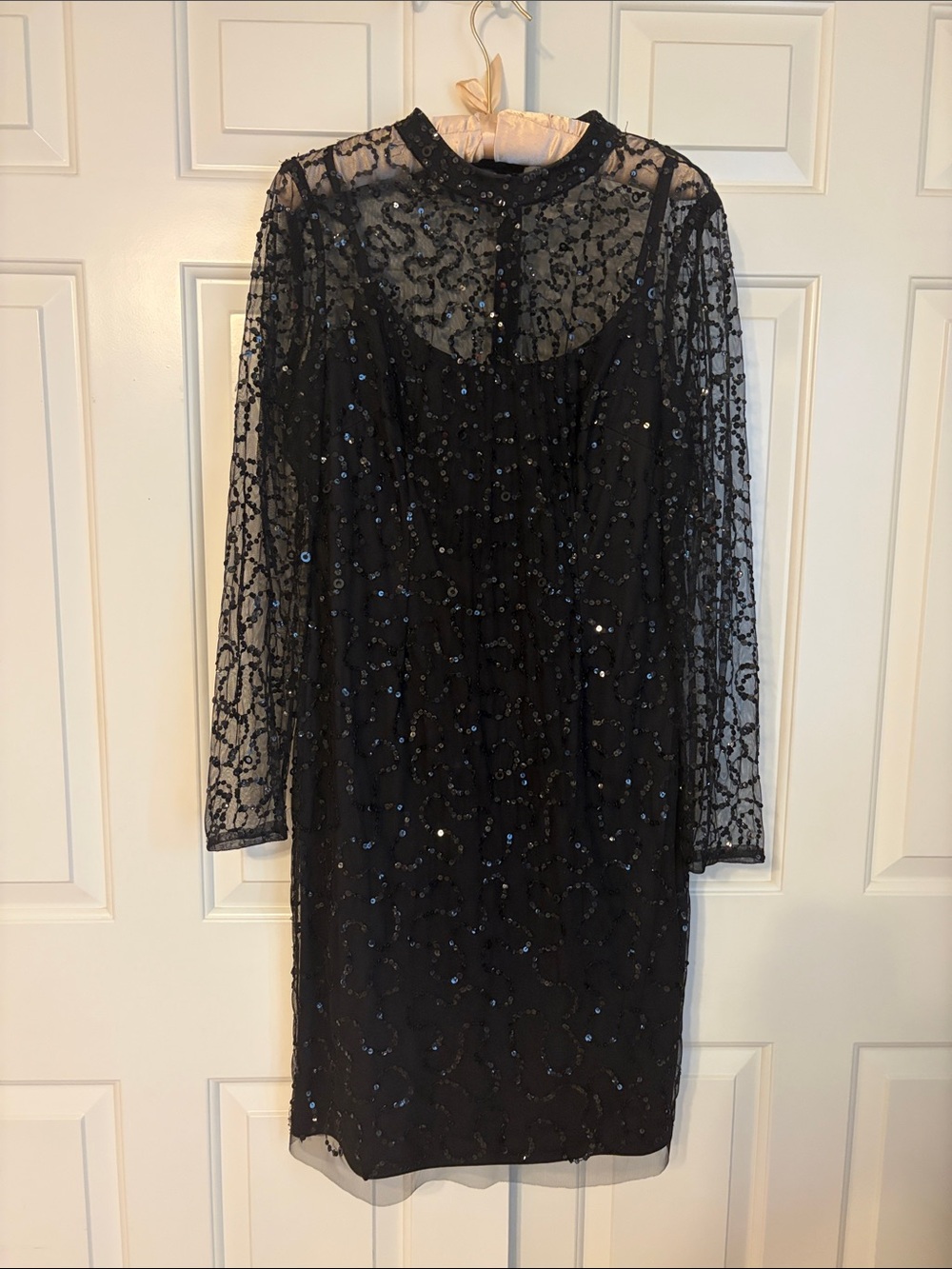 Adrianna Papell Black Long-Sleeve Sequin Mesh Cocktail Dress